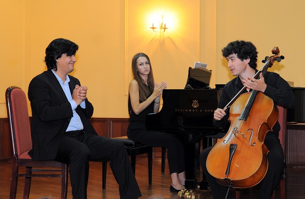 Клаудио Бооркес доволен юным ростовским виолончелистом
