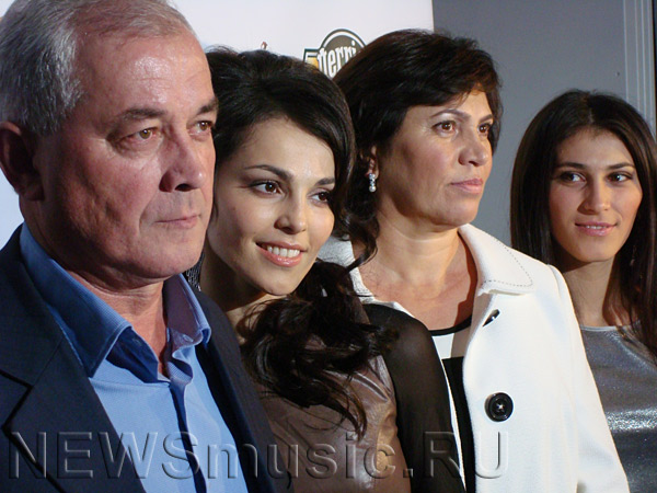 Вся семья Сати Казановой