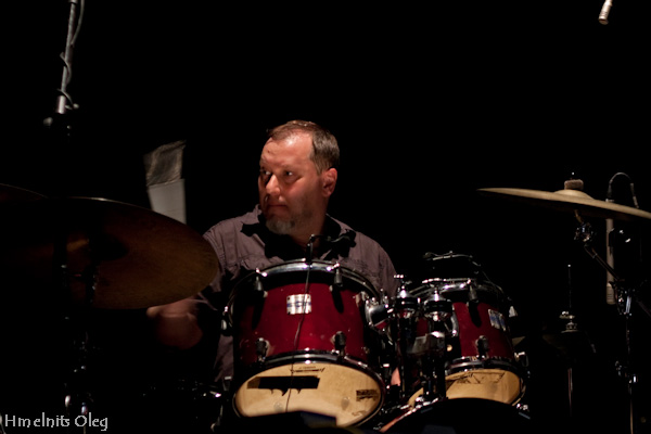 Евгений Маргулис похвалил своего барабанщика