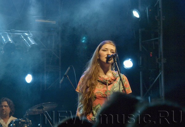 В составе постоянного аккомпанирующего состава Татьяны произошли небольшие изменения