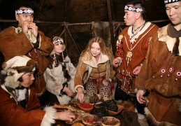 Варвара и Национальный фольклорный ансамбль песни и танца народов Севера «Чукотка»