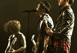 Fall Out Boy в Stadium Live