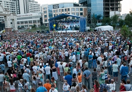 Глория Гейнор