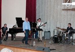 Иенс Линдерман и  «Brassfire»