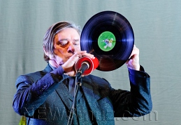 Einstürzende Neubauten в YOTASPACE