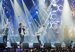 Mband, Arena
