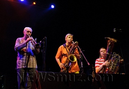 25 октября группа «Аукцыон» выступила в московском клубе YotaSpace.