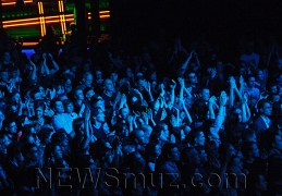 25 октября группа «Аукцыон» выступила в московском клубе YotaSpace.