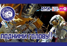 Трава у дома