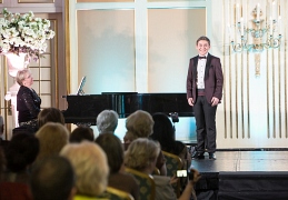 Тимур Сланов и И. Чернова на премии Образцовой