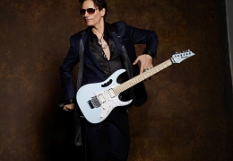 Steve Vai