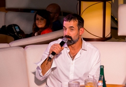 Дмитрий Певцов