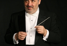 Дирижер Миша Рахлевский