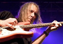 Scott Henderson