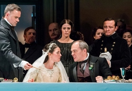 Lisette Oropesa (Lucia) and Christopher Maltman (Enrico) in Lucia di Lammermoor