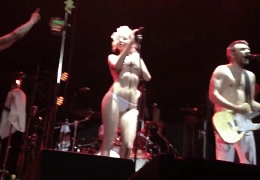 Алиса Вокс и Шнуров