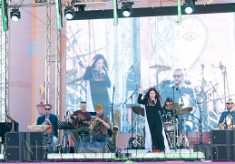 7/8 band
