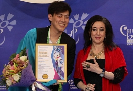 Тамара Гвердцители и победитель конкурса  Адильхан Макин