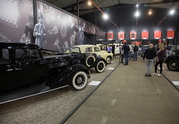 Автомузей автомузею «Моторы Октября»