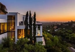 Ариана Гранде купила дом