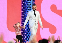 Drake-and-son-Adonis-2021-bbma-award-stage-billboard-1548-1621822658-compressed
