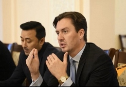 Денис Власенко
