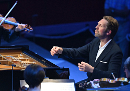 Prom 29  Leif Ove Andnes, piano director Chris Christodoulou