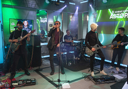 Найк Борзов с музыкантами выступил в эфире шоу Мурзилки Live