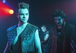 Сериал Король и Шут на Кинопоиске