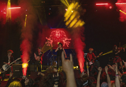 Сериал Король и Шут на Кинопоиске