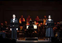 Юрий Башмет с режиссером Мариной Брусникиной задумали весьма неожиданное действо с Евгением Мироновым и Александрой Урсуляк: соединить музыку Грига и рассказы Максима Горького.