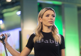 Люся Чеботина выпустила трек для тех, кто сталкивается с хейтом