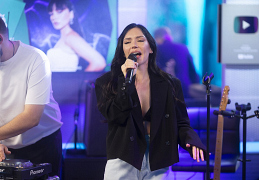 Жизнь певица здаполнена музыкой и материнством