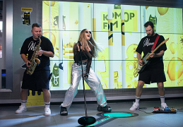 Зажгла на марафоне и Мари Краймбрери