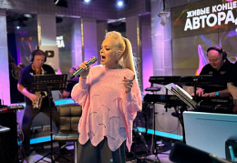 Лариса Долина спела live на «Авторадио»