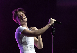 Ваня Дмитриенко предстал в новом образе