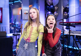 Исполнительницы песни «Сигма-бой» чувствуют себя уверенно на взрослой радиостанции