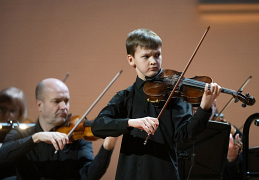Александр Колесников