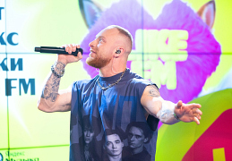 Леша Свик спел «Без тебя» в новом шоу Like FM