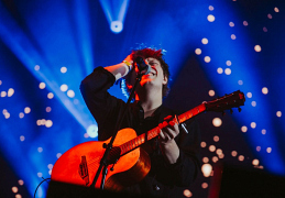 Бонд с кнопкой