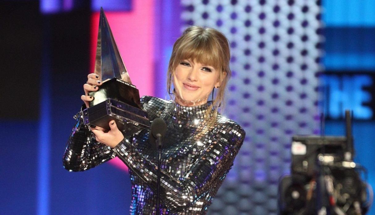 Taylor Swift AMA.jpeg