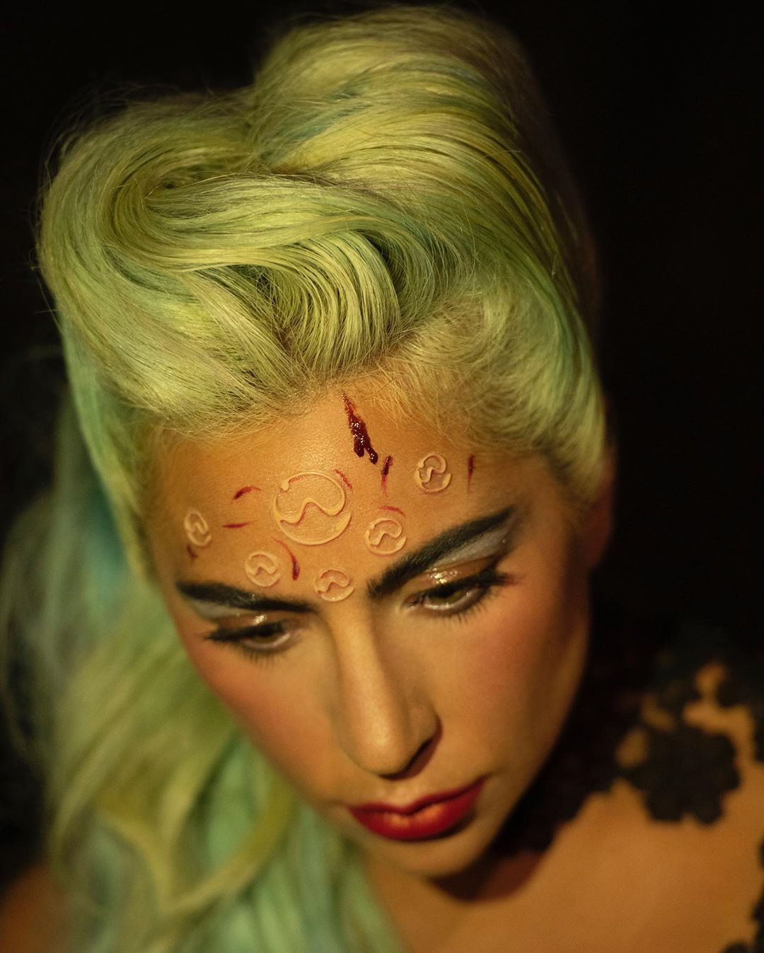 ladygaga_119896366_680096782712929_3587183863286309039_n.jpg