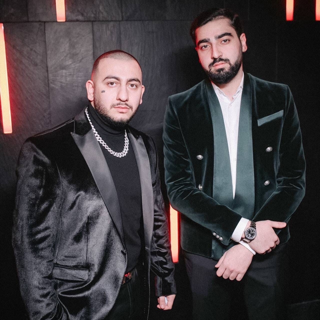 FaHHIb-1rXs.jpg