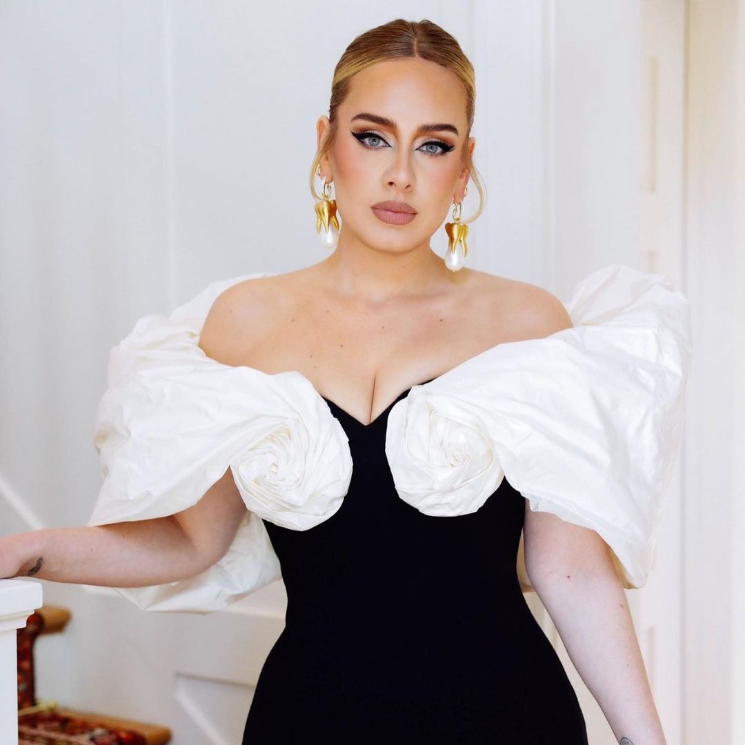 adele_242232817_709476587115869_4034120951213564139_n.jpg