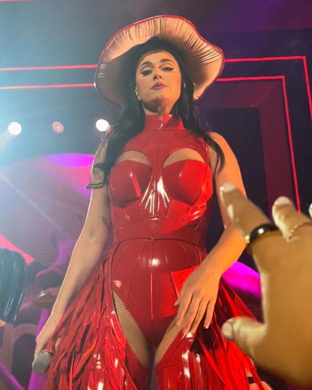 katyperry_271693901_467361335019413_8179598679510530511_n.jpg