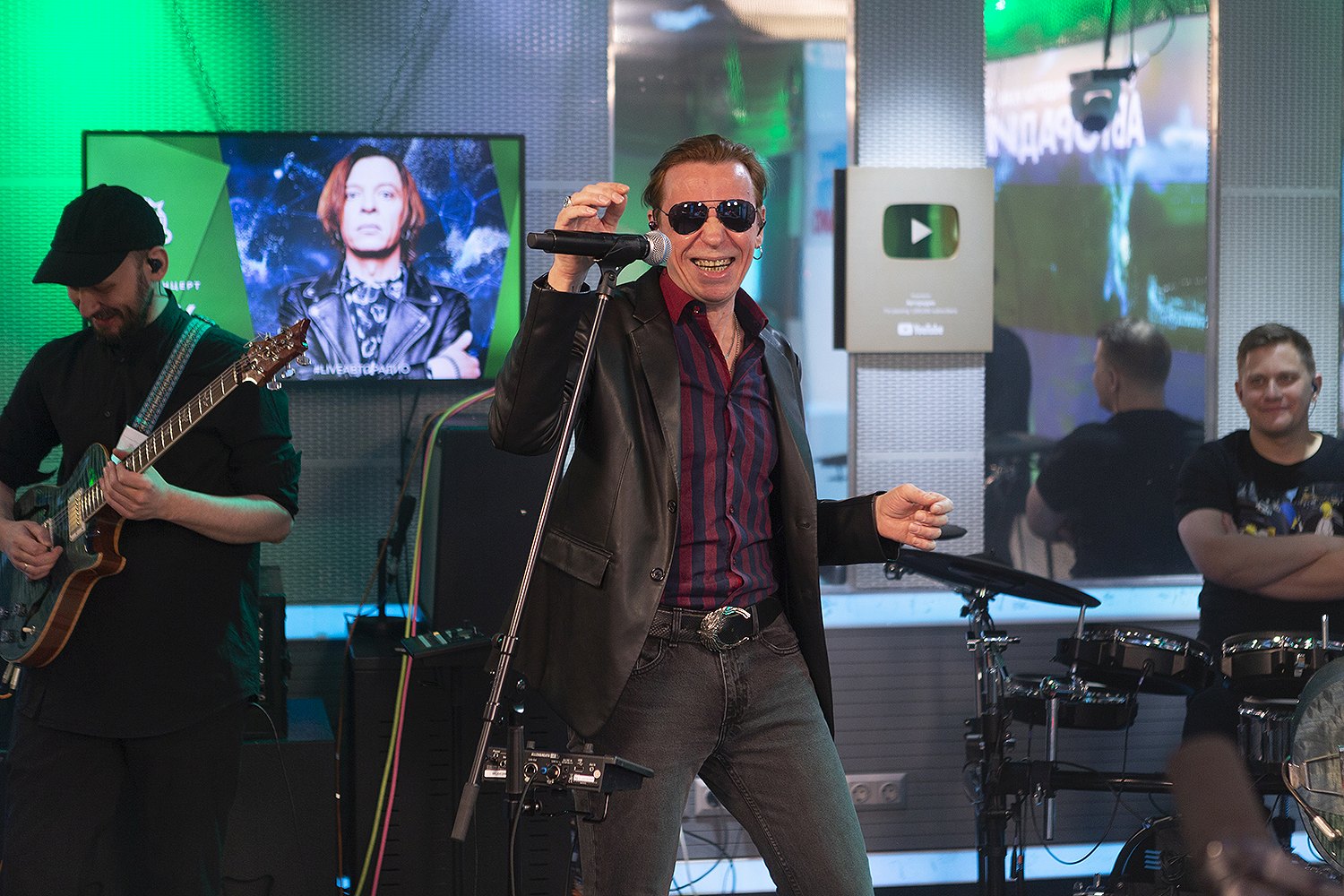 Найк Борзов в эфире Авторадио.jpg